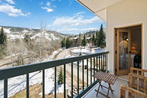 Mountain view - The Borders Lodge (Avon)