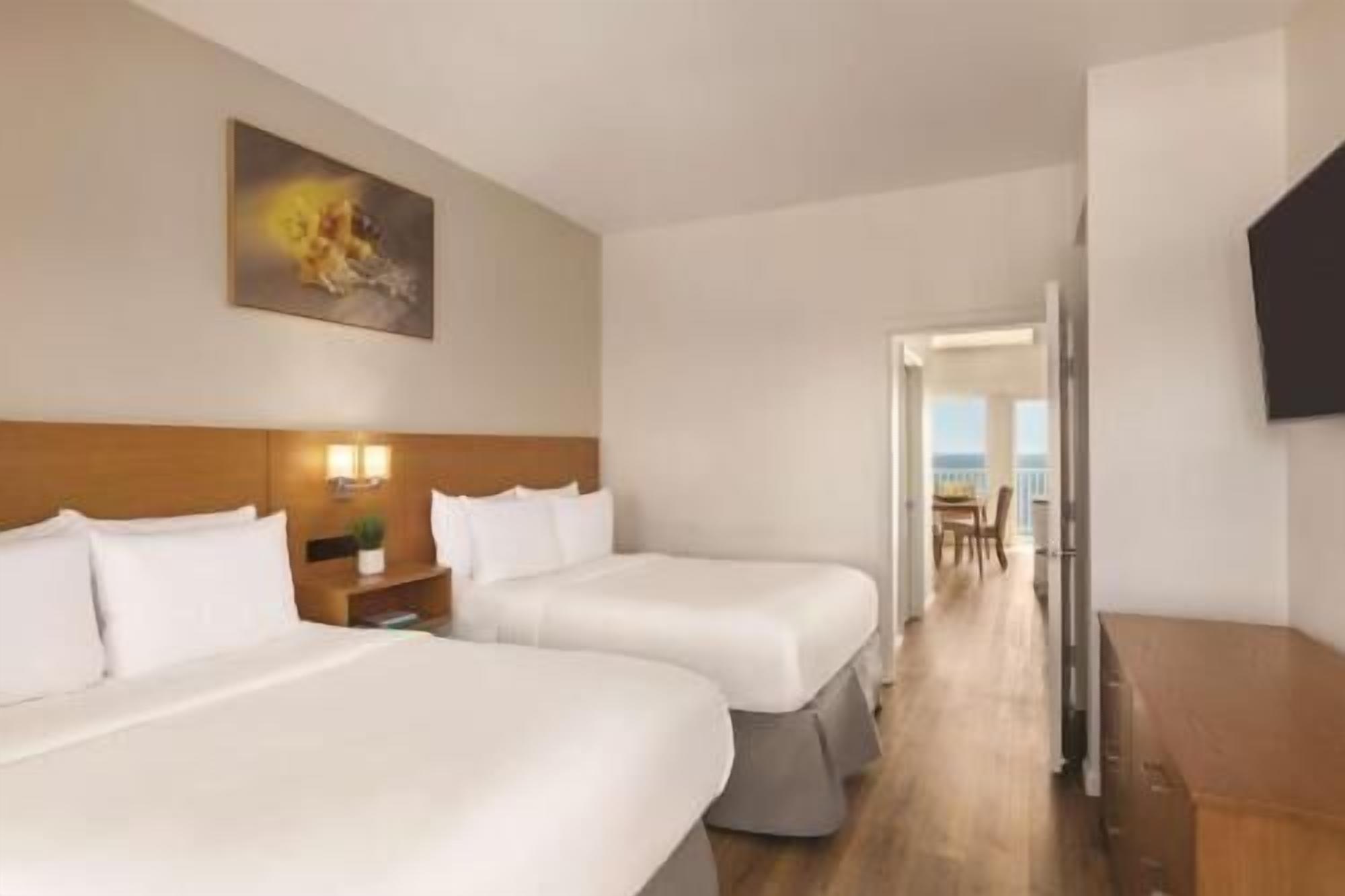 Laptop workspace, iron/ironing board, free WiFi, bed sheets