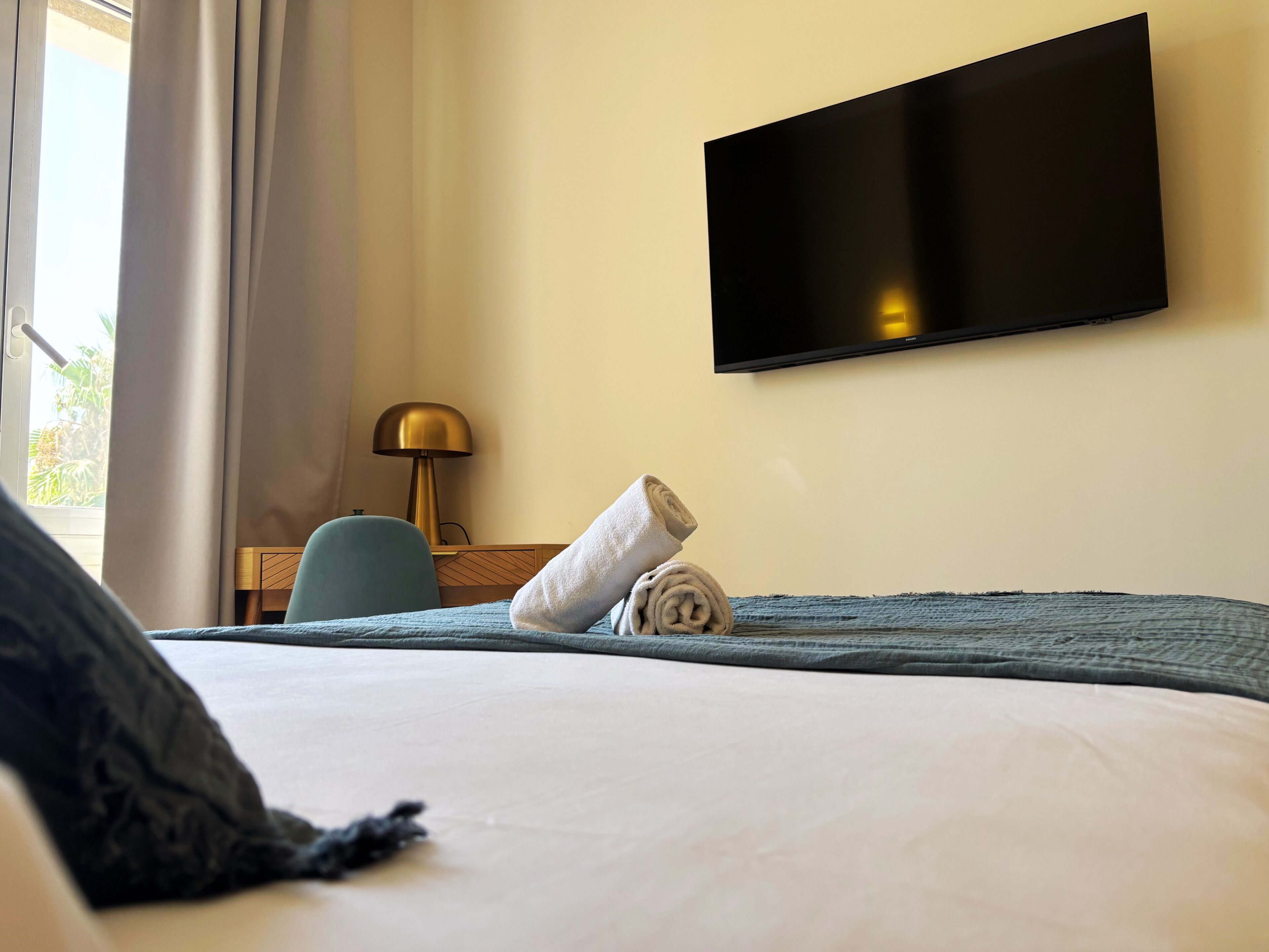 Chambre Double Confort | Bureau, Wi-Fi gratuit, draps fournis