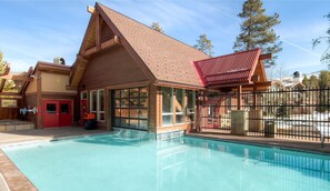 Outdoor pool - Trails End Condominiums by Ski Country Resorts (Breckenridge)