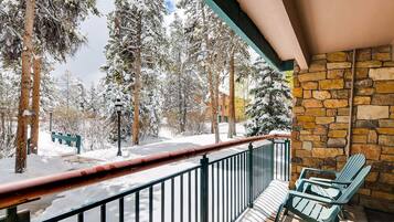 Standard Room, 1 Bedroom | Terrace/patio