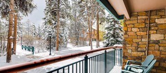 Trails End Condominiums by Ski Country Resorts