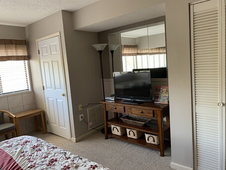 Laurel Inn Condominium - Image 128