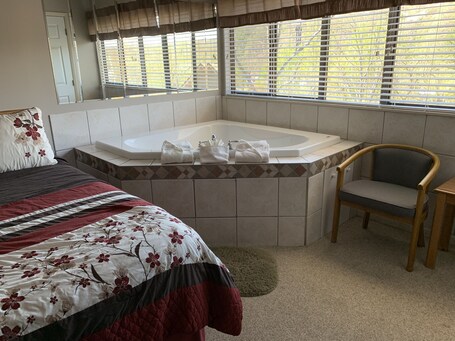 Laurel Inn Condominium - Image 126