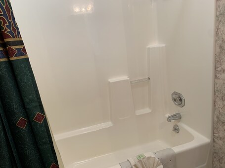Laurel Inn Condominium - Image 164