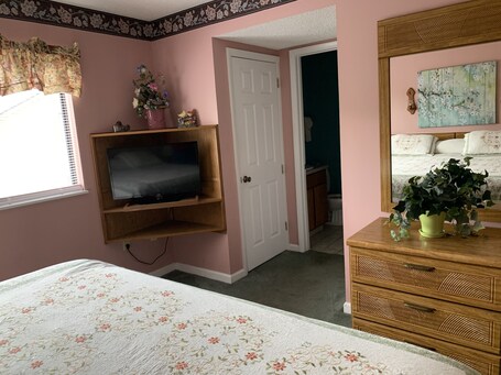 Laurel Inn Condominium - Image 137