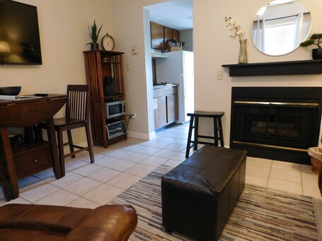 Laurel Inn Condominium - Image 45
