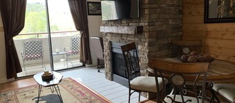 Laurel Inn Condominium