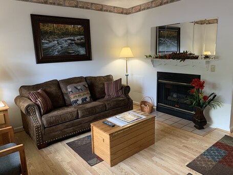 Laurel Inn Condominium - Image 50