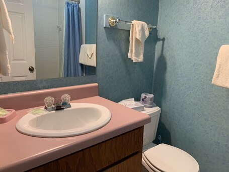 Laurel Inn Condominium - Image 110