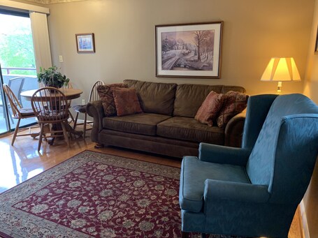 Laurel Inn Condominium - Image 168