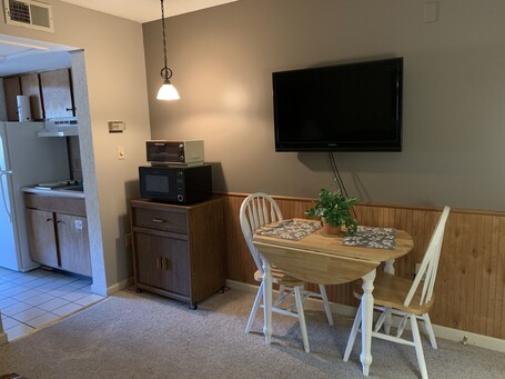 Laurel Inn Condominium - Image 84