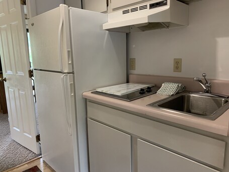 Laurel Inn Condominium - Image 139