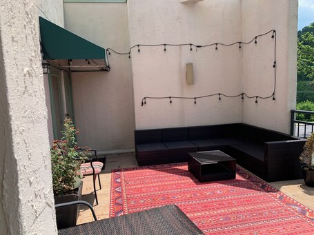 Laurel Inn Condominium - Image 153