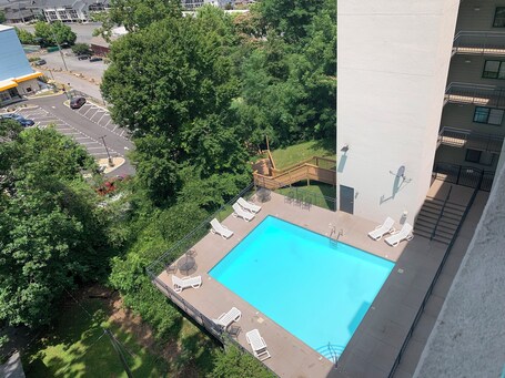 Laurel Inn Condominium - Image 23