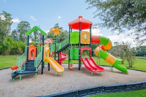 Children’s play area – outdoor