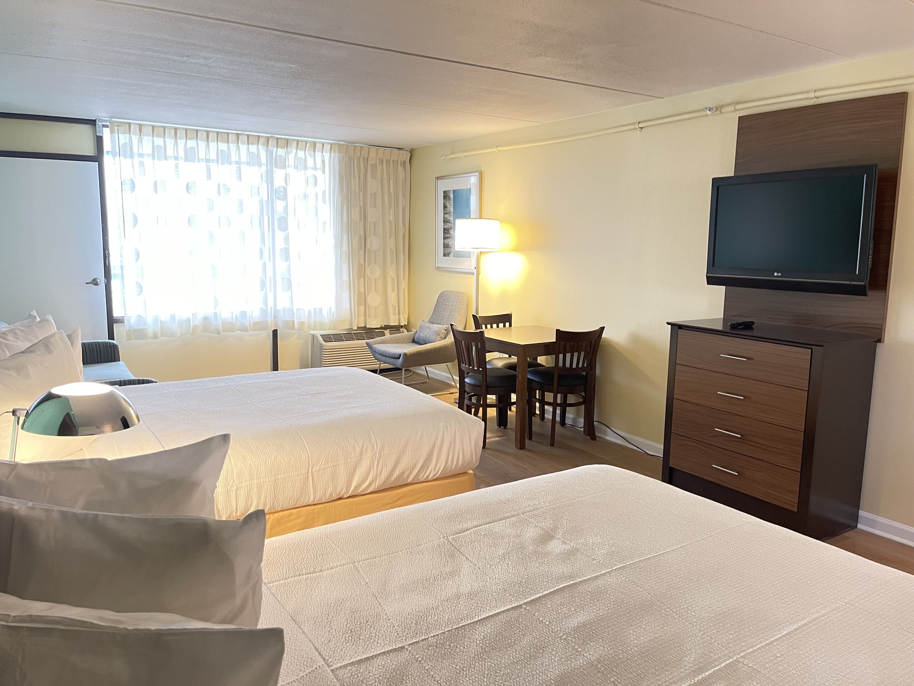 premier efficiency, non smoking, kitchenette | individually furnished, blackout curtains, soundproofing, free wifi