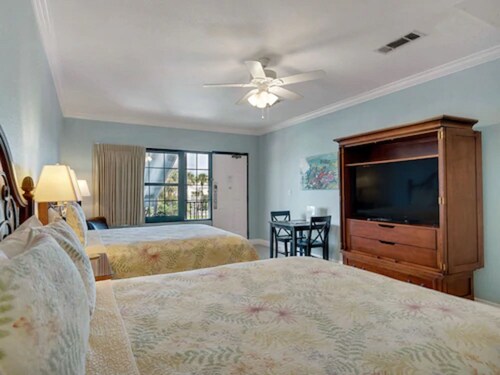 Beachside Inn