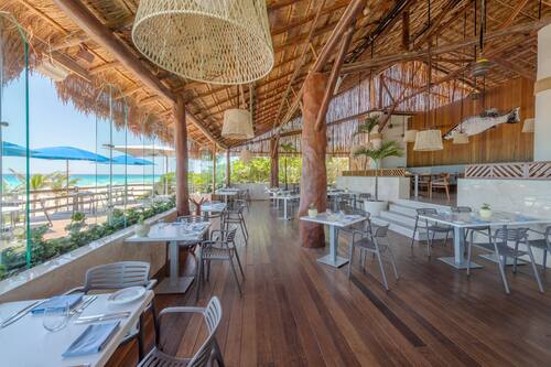 8 restaurants, breakfast, lunch, dinner served; Mexican cuisine