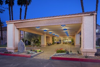 Property grounds at Hyatt Vacation Club at Desert Oasis