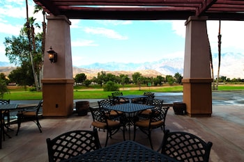 Dining at Hyatt Vacation Club at Desert Oasis