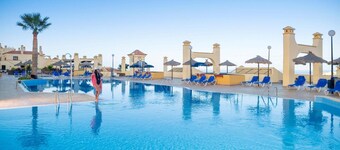 Club La Costa at the Paradise Club
