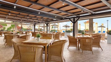 Breakfast and dinner served, pool views