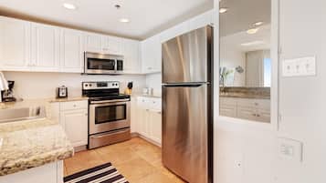 House, Berbilang Katil (Apartment) | Dapur peribadi | Peti sejuk, ketuhar gelombang mikro, pembancuh kopi/teh