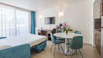 Grand-Apartment, Balkon | Hochwertige Bettwaren, Zimmersafe, VerdunkelungsvorhÀnge