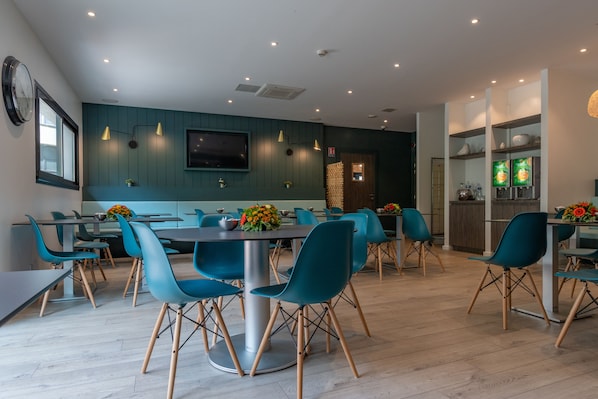 Daily buffet breakfast (EUR 12 per person)