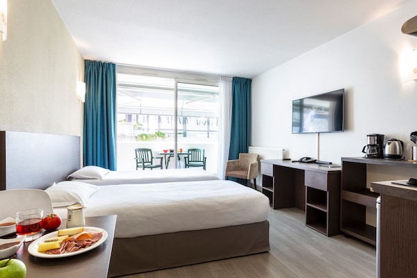 Studio, Terrace | Premium bedding, in-room safe, blackout curtains, soundproofing