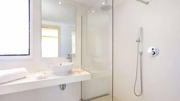 Een douche, een haardroger