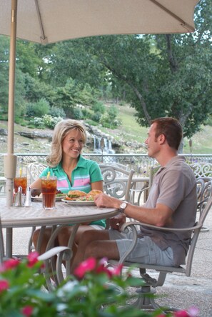 每日供应全套早餐（需付费）