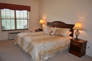 Studio, 1 King Bed | Individually decorated, individually furnished, iron/ironing board - StoneBridge Resort (Branson West)