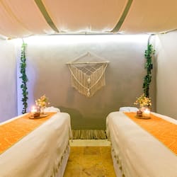 Sale per trattamenti di coppia, trattamenti per il corpo, aromaterapia
