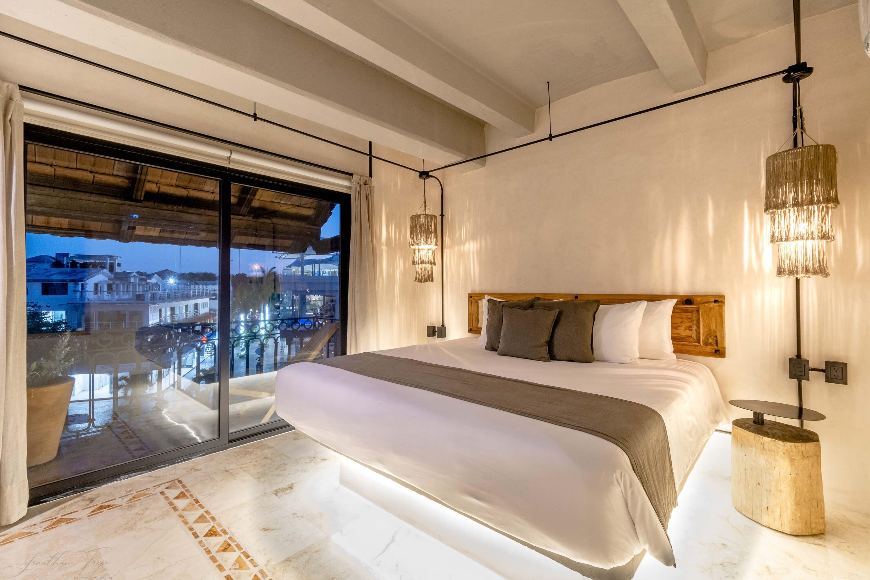 埃及棉床单、高档床上用品、客房内保险箱、免费 WiFi