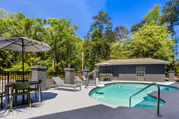 Seasonal outdoor pool