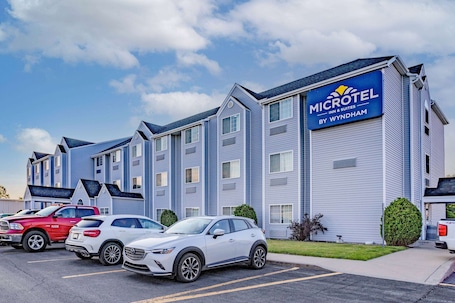 Exterior. Microtel Inn & Suites by Wyndham Plattsburgh