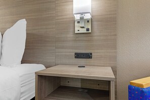 Room amenity - Red Roof Inn & Suites Philadelphia - Bellmawr (Bellmawr)