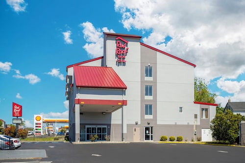 Red Roof Inn & Suites Philadelphia - Bellmawr
