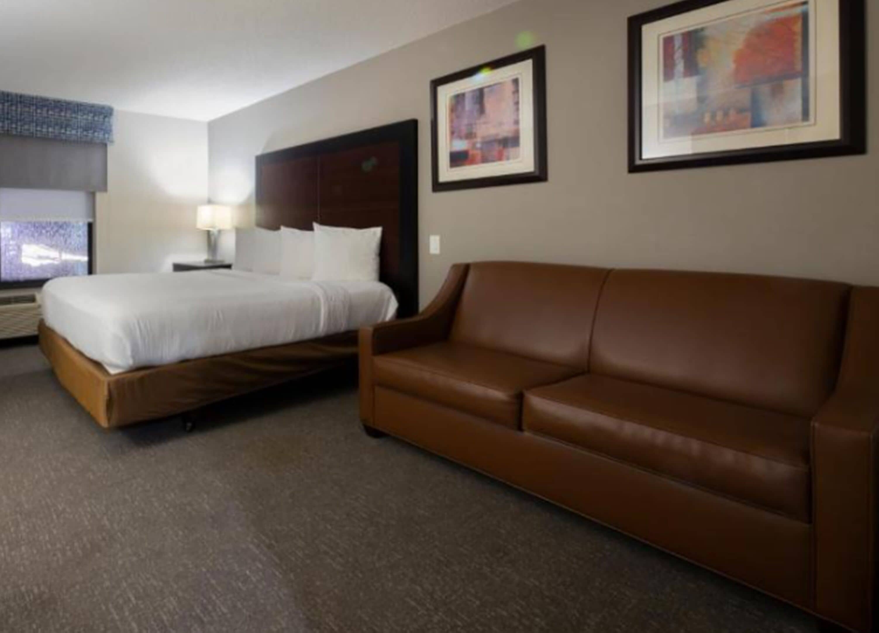 Photo - Wingate by Wyndham Atlanta Galleria/ Ballpark