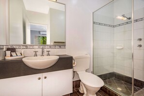 Suite, 1 Schlafzimmer, Nichtraucher | Badezimmer