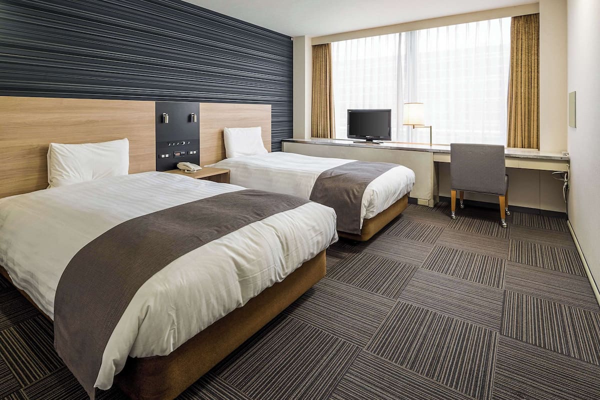 Standard Room, 2 Single Beds, Non Smoking | Desk, blackout curtains, soundproofing, free WiFi