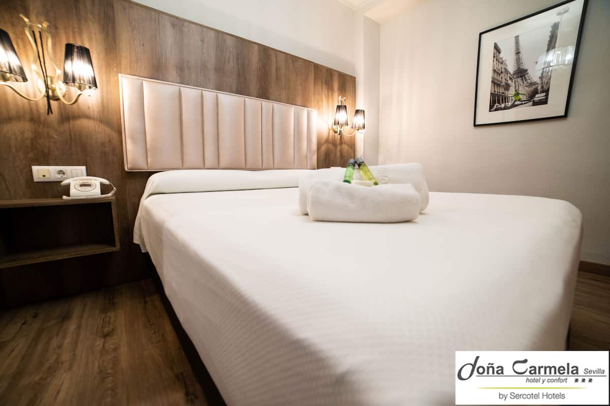 1 chambre, minibar, coffres-forts dans les chambres, bureau