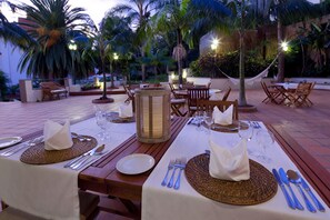 Der serveres morgenmad, frokost og aftensmad