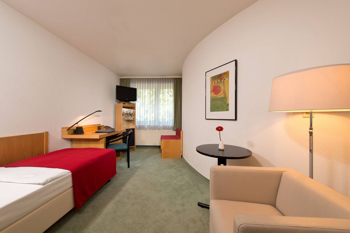 Standard Single Room | Living area