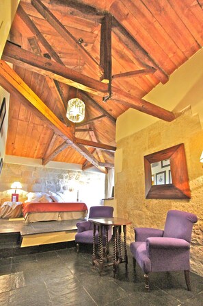 Una televisión de pantalla plana