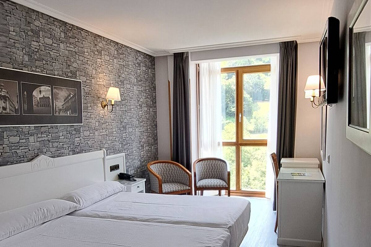 minibar, desk, blackout curtains, soundproofing