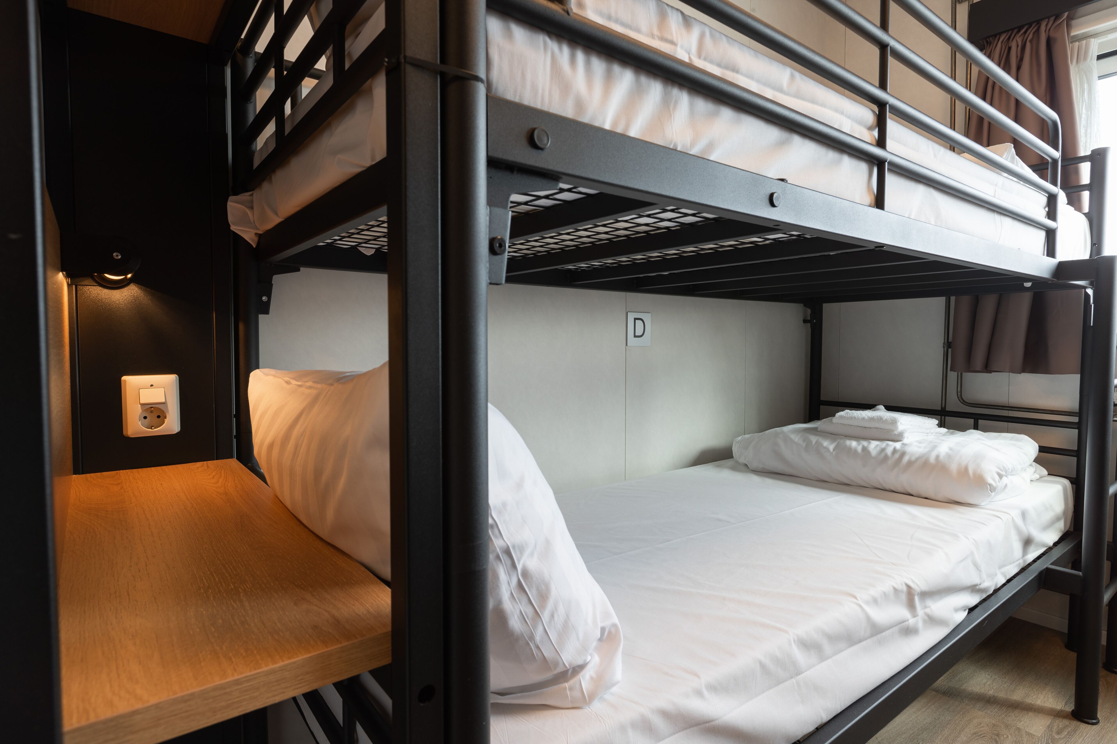 6+ Hotel Loft Letter O