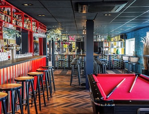 Bar (en el alojamiento)